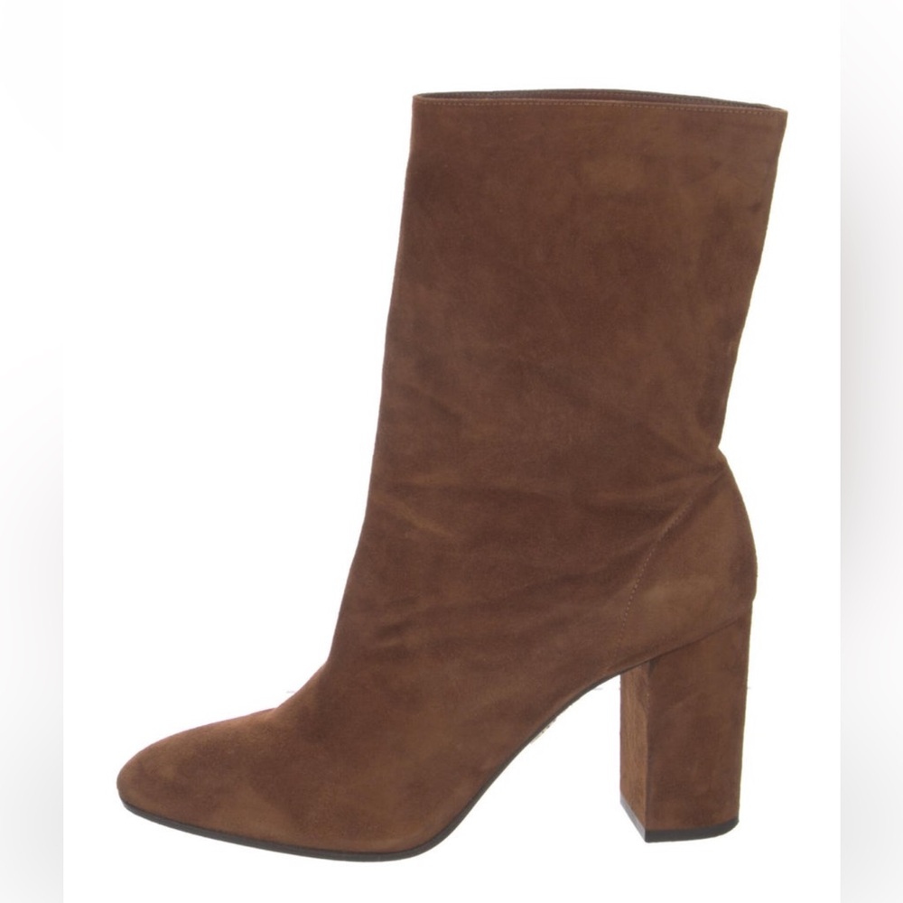 Mid calf suede worn twice boot